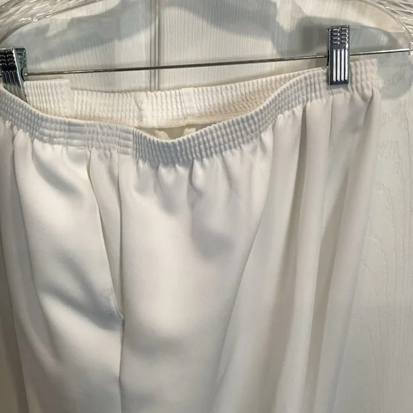 Alfred Dunner ladies white dress pants - Picture 3 of 8